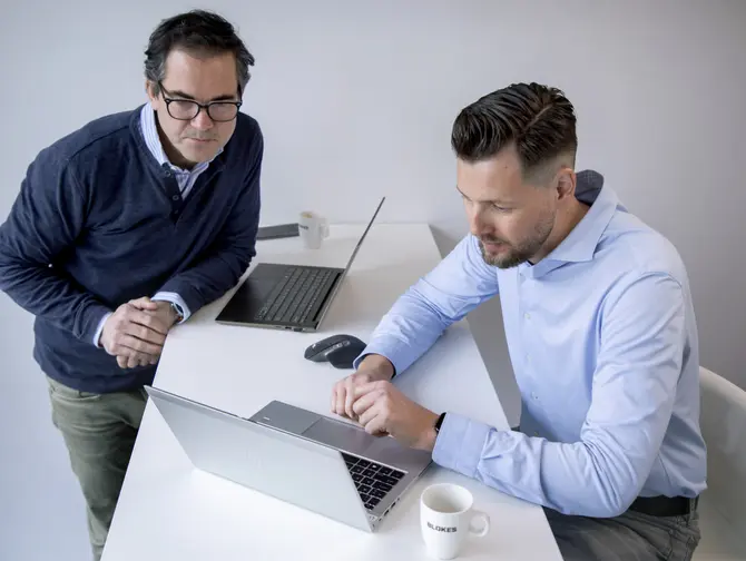 BLOKES IT engineer aan het werk – professionele IT-dienstverlening in Zwijndrecht