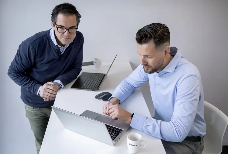 BLOKES IT engineer aan het werk – professionele IT-dienstverlening in Zwijndrecht